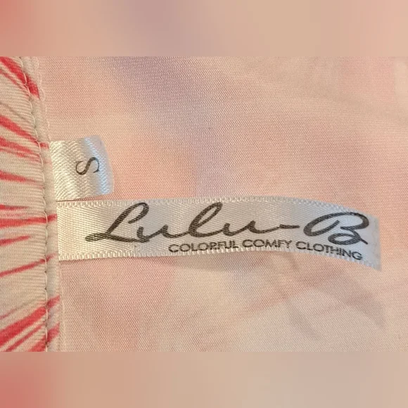 Lulu-B Pink Shell-Print Split V-Neck Sleeveless Top - Picture 7 of 7